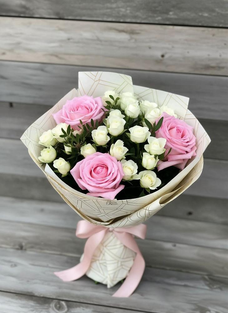 Букет цветов из: Розы в Нижнем Тагиле
