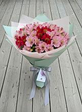 Букет цветов из:  Альстромерии в Нижнем Тагиле