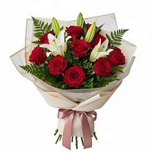 Букет цветов из:  Лилии и Розы в Нижнем Тагиле