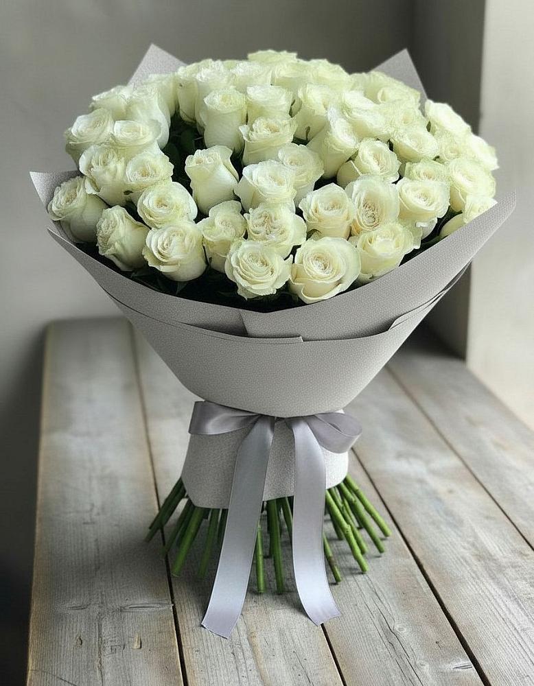 Букет 35 Белых роз в Нижнем Тагиле