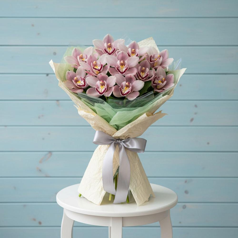 Букет цветов из: Орхидеи и Розы в Нижнем Тагиле