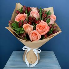Букет цветов из:  Розы и Альстромерии в Нижнем Тагиле