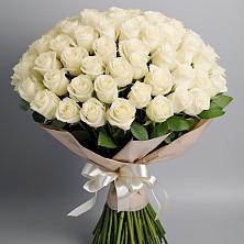 Букет 101 беля роза Белоснежка в Нижнем Тагиле