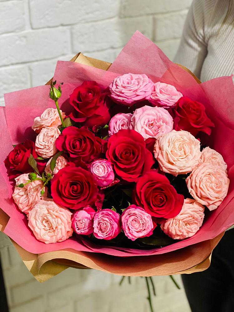 Букет цветов из: Розы в Нижнем Тагиле