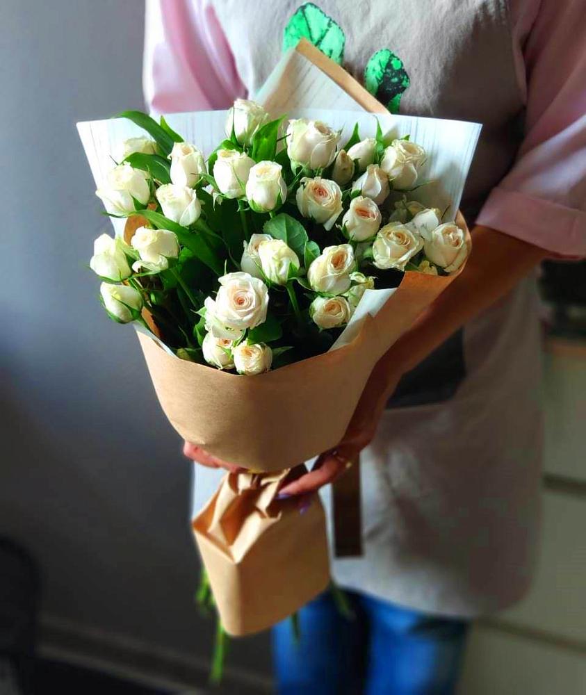 Букет цветов из: Розы в Нижнем Тагиле