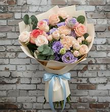 Букет цветов из:  Розы, Лизиантусы и Гвоздики в Нижнем Тагиле