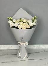 Букет цветов из:  Розы и Лизиантусы в Нижнем Тагиле